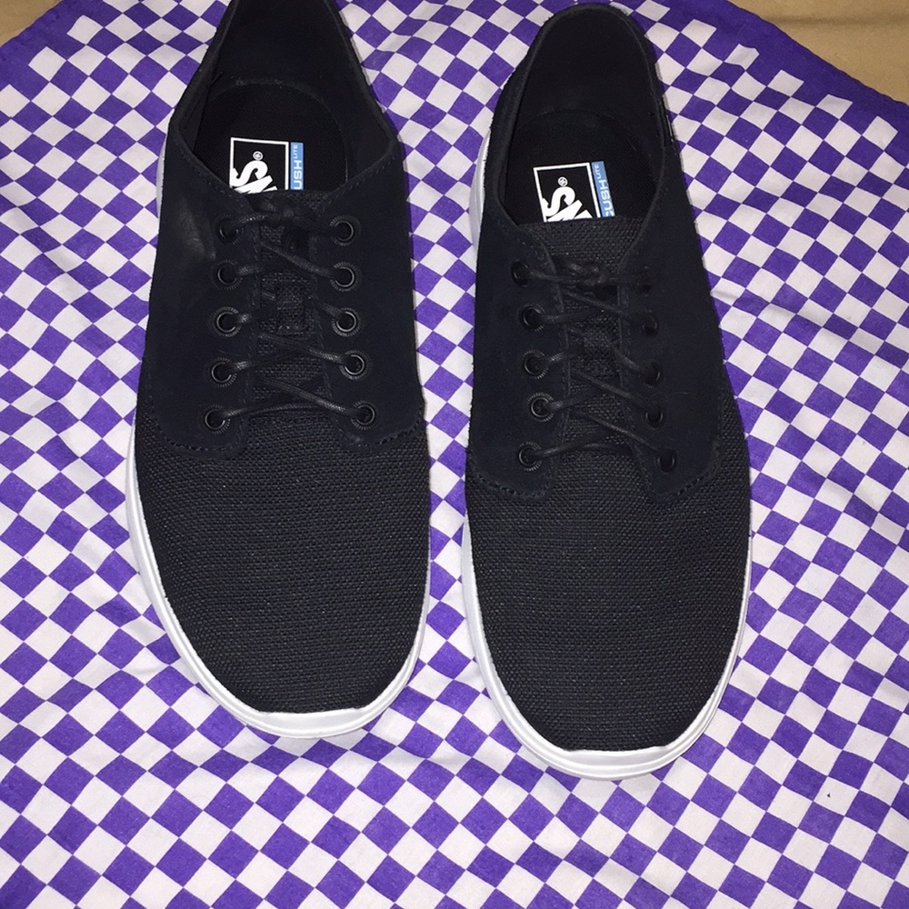 ISO (prime) black vans